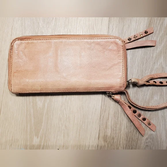 Free People Vegan Wallet Distressed - Picture 7 of 8